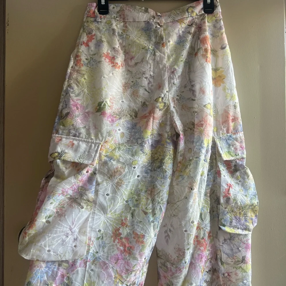 Floral Wide Leg Cargo Pants - Picture 6 of 8